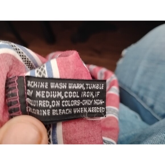 Excursions Shirt Womens Size Xl Red White Striped Long Sleeve Button Down - Picture 6 of 6